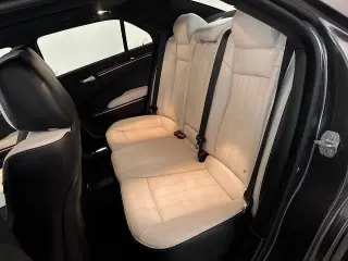Chrysler 300 2017 S 4p Sedan