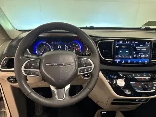 Chrysler Pacifica 2023 Touring L 4dr Mini-Van