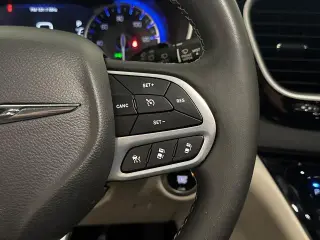 Chrysler Pacifica 2023 Touring L 4dr Mini-Van