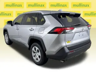 Toyota RAV4 2022 AWD LE 4p SUV