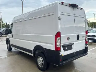 Ram ProMaster 2024 Tradesman 2500 159 WB 3dr High Roof Cargo Van sin asiento para pasajero