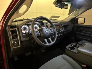 Ram 1500 2015 4x2 Express 4p Camioneta Cabina Completa 5.5 ft. SB