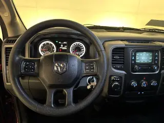 Ram 1500 2015 4x2 Express 4p Camioneta Cabina Completa 5.5 ft. SB