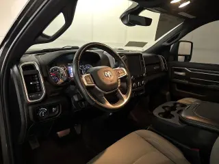 Ram 2500 2024 4x4 Big Horn 4p. Cabina de Tripulación 6.3 ft. SB Camioneta