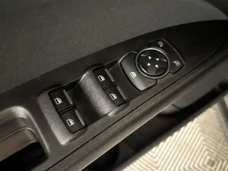 Ford Fusion Hybrid 2020 SE 4p Sedan