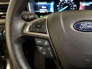 Ford Fusion Hybrid 2020 SE 4p Sedan