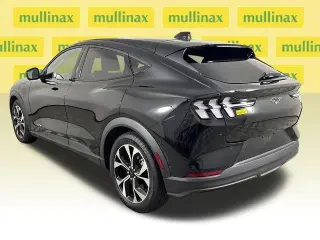 Ford Mustang Mach-E 2025 Select SUV de 4 puertas