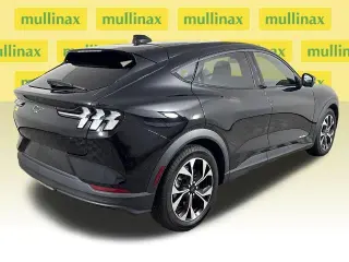 Ford Mustang Mach-E 2025 Select SUV de 4 puertas