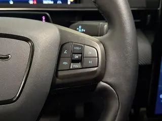 Ford Mustang Mach-E 2025 Select 4dr SUV