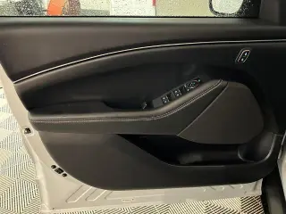Ford Mustang Mach-E 2023 Select 4p SUV