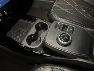 Ford Mustang Mach-E 2023 Select 4p SUV