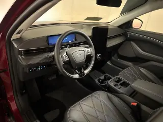 Ford Mustang Mach-E 2025 AWD Select 4p SUV