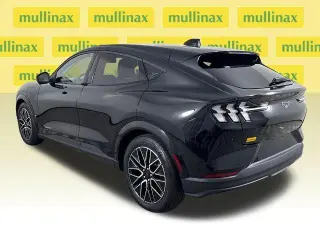 Ford Mustang Mach-E 2025 Premium 4p SUV