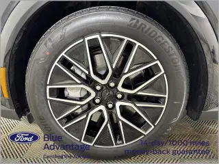 Ford Mustang Mach-E 2025 Premium 4p SUV