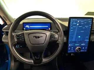 Ford Mustang Mach-E 2025 Premium 4p SUV