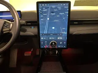 Ford Mustang Mach-E 2025 Premium 4p SUV