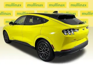 Ford Mustang Mach-E 2025 Premium 4p SUV