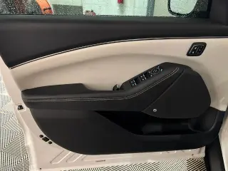 Ford Mustang Mach-E 2024 Premium 4p SUV