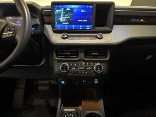 Ford Maverick 2023 AWD Lariat 4dr SuperCrew 4.5 ft. SB