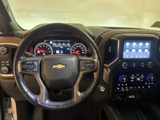Chevrolet Silverado 1500 2021 4x2 High Country 4p Cabina de Tripulante 5.8 pies ST
