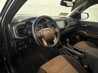 Toyota Tacoma 2022 4x2 TRD Sport 4p Cab Doble 5,0 ft SB