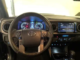 Toyota Tacoma 2022 4x2 TRD Sport 4p Cab Doble 5,0 ft SB