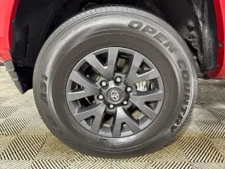 Toyota Tacoma 2023 4x2 TRD Todo Terreno 4p Doble Cabina 5.0 ft CB