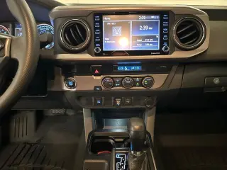 Toyota Tacoma 2023 4x2 TRD Todo Terreno 4p Doble Cabina 5.0 ft CB