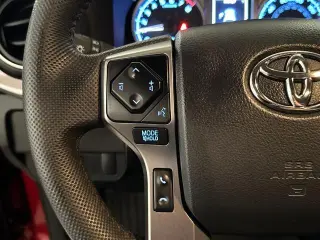 Toyota Tacoma 2023 4x2 TRD Todo Terreno 4p Doble Cabina 5.0 ft CB