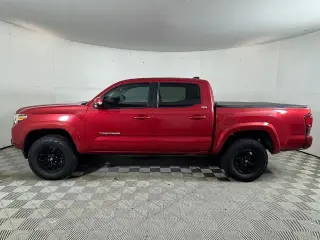 Toyota Tacoma 2022 4x2 TRD Todo Terreno 4p Doble Cabina 5.0 ft SB