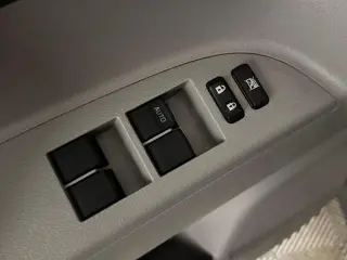 Toyota Highlander 2013 Base 4dr SUV (2.7L l4)