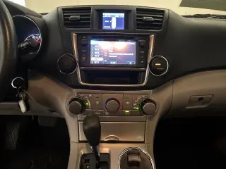 Toyota Highlander 2013 Base 4dr SUV (2.7L l4)