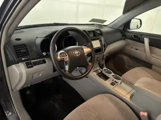 Toyota Highlander 2013 Base 4dr SUV (2.7L l4)