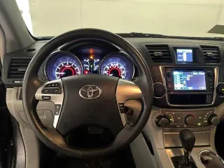 Toyota Highlander 2013 Base 4dr SUV (2.7L l4)