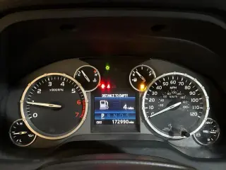 Toyota Tundra 2014 4x4 Limited 4dr CrewMax Cab Pickup SB (5.7L V8 FFV)
