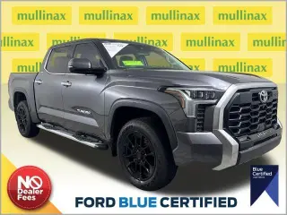 Toyota Tundra 2022 4x4 Limited 4dr CrewMax Cab Pickup SB