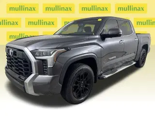 Toyota Tundra 2022 4x4 Limited 4dr CrewMax Cab Pickup SB