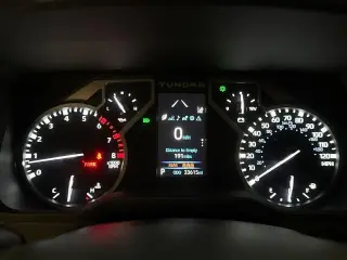Toyota Tundra 2022 4x4 Limited 4dr CrewMax Cab Pickup SB