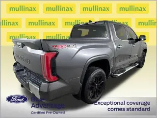 Toyota Tundra 2022 4x4 Limited 4dr CrewMax Cab Pickup SB