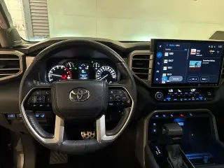 Toyota Tundra 2022 4x4 Limited 4dr CrewMax Cab Pickup SB
