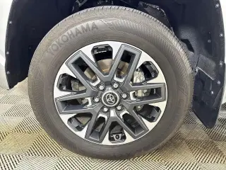 Toyota Tundra 2024 4x4 SR 4p CrewMax Cab Pickup SB