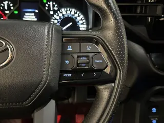 Toyota Tundra 2024 4x4 SR 4p CrewMax Cab Pickup SB