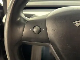 Tesla Model 3 2018 AWD Long Range 4dr Fastback