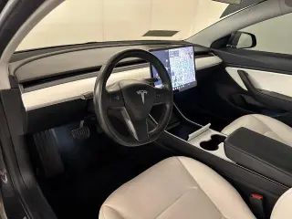 Tesla Model 3 2018 AWD Long Range 4dr Fastback