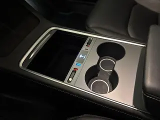Tesla Model 3 2022 AWD Long Range 4p Sedán