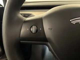 Tesla Model 3 2023 AWD Long Range 4p Sedan