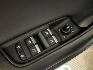 Audi Q8 2021 AWD quattro Prestige 55 TFSI 4p SUV