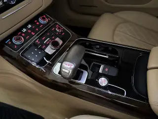 Audi A8 L 2018 AWD 4.0T quattro Sport Sedán 4 puertas