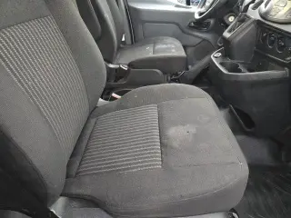 Furgoneta de carga Ford Transit 2019 250 3 puertas LWB Techo Medio con puerta corrediza del lado del pasajero