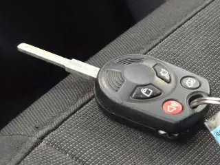 Furgoneta de carga Ford Transit 2019 250 3 puertas LWB Techo Medio con puerta corrediza del lado del pasajero